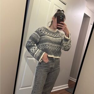 Lush Gray and White Patterned Women's Sweater
